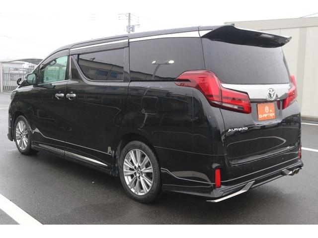アルファード ２．５Ｓ　タイプゴールド　禁煙車　モデリスタエアロ　シグネチャーイルミ　後席モニター　３眼ＬＥＤヘッドライト　純正９型ナビ　バックカメラ　ＤＶＤデッキ　衝突軽減　電動リヤゲート　両側電動スライドドア　レーダークルーズ（23枚目）