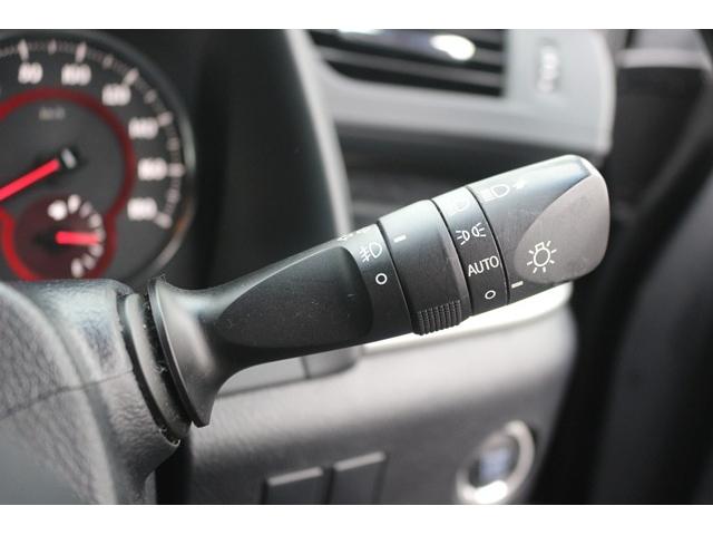 アルファード ２．５Ｓ　タイプゴールド　禁煙車　モデリスタエアロ　シグネチャーイルミ　後席モニター　３眼ＬＥＤヘッドライト　純正９型ナビ　バックカメラ　ＤＶＤデッキ　衝突軽減　電動リヤゲート　両側電動スライドドア　レーダークルーズ（44枚目）