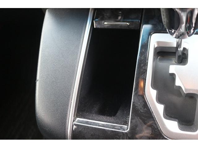 アルファード ２．５Ｓ　タイプゴールド　禁煙車　モデリスタエアロ　シグネチャーイルミ　後席モニター　３眼ＬＥＤヘッドライト　純正９型ナビ　バックカメラ　ＤＶＤデッキ　衝突軽減　電動リヤゲート　両側電動スライドドア　レーダークルーズ（56枚目）