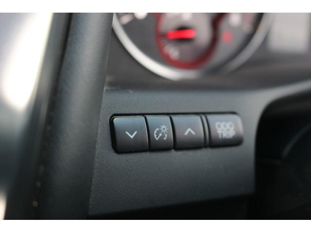 アルファード ２．５Ｓ　タイプゴールド　禁煙車　モデリスタエアロ　シグネチャーイルミ　後席モニター　３眼ＬＥＤヘッドライト　純正９型ナビ　バックカメラ　ＤＶＤデッキ　衝突軽減　電動リヤゲート　両側電動スライドドア　レーダークルーズ（57枚目）