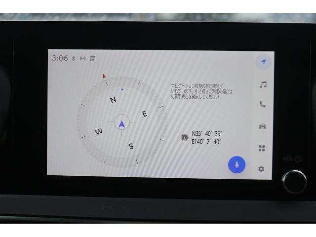 プリウス Ｇ　純正ディスプレイオーディオ／地デジ／バックカメラ／衝突軽減／シートヒーター／レーダークルーズ／ＬＥＤ／純正１９ＡＷ（3枚目）