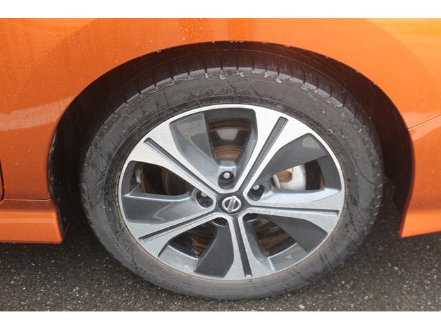 リーフ X Vセレクション ワンオーナー ツートンルーフ 純正9型ナビ フルセグ オプションボディカラー アラウンドビューモニター プロパイロット 前席シートヒーター ステアリングヒーター 純正17インチAW LEDヘッドランプ(24枚目)