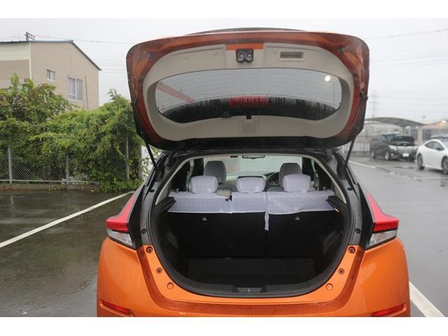 リーフ X Vセレクション ワンオーナー ツートンルーフ 純正9型ナビ フルセグ オプションボディカラー アラウンドビューモニター プロパイロット 前席シートヒーター ステアリングヒーター 純正17インチAW LEDヘッドランプ(34枚目)