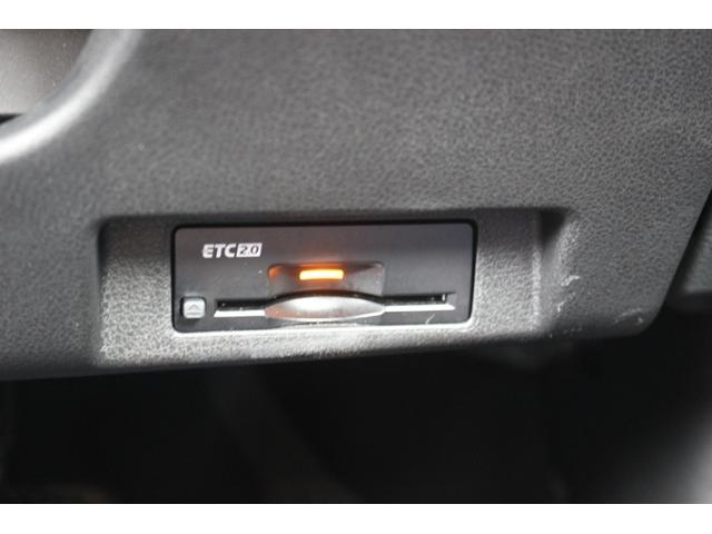 リーフ X Vセレクション ワンオーナー ツートンルーフ 純正9型ナビ フルセグ オプションボディカラー アラウンドビューモニター プロパイロット 前席シートヒーター ステアリングヒーター 純正17インチAW LEDヘッドランプ(65枚目)