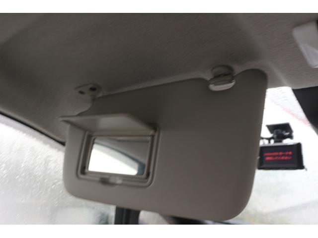 リーフ X Vセレクション ワンオーナー ツートンルーフ 純正9型ナビ フルセグ オプションボディカラー アラウンドビューモニター プロパイロット 前席シートヒーター ステアリングヒーター 純正17インチAW LEDヘッドランプ(68枚目)