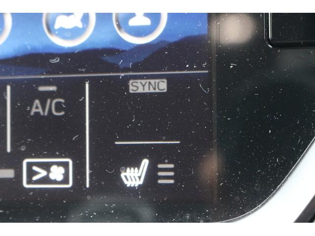 レヴォーグ ＳＴＩスポーツ　ＥＸ　禁煙車　スマートリアビューミラー　純正１１．６インチナビ　全席シートヒーター　アイサイトコアテクノロジー　前席パワーシート　ハンズフリーパワーバックドア　ブラックツートーン革シート　フルセグ　ＥＴＣ（6枚目）