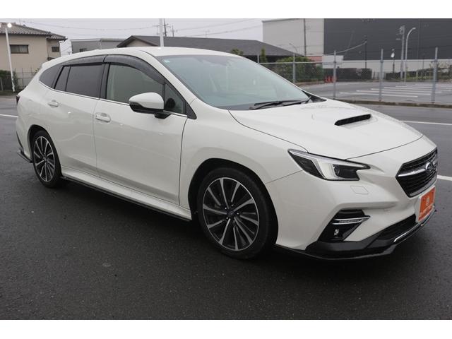 レヴォーグ ＳＴＩスポーツ　ＥＸ　禁煙車　スマートリアビューミラー　純正１１．６インチナビ　全席シートヒーター　アイサイトコアテクノロジー　前席パワーシート　ハンズフリーパワーバックドア　ブラックツートーン革シート　フルセグ　ＥＴＣ（11枚目）