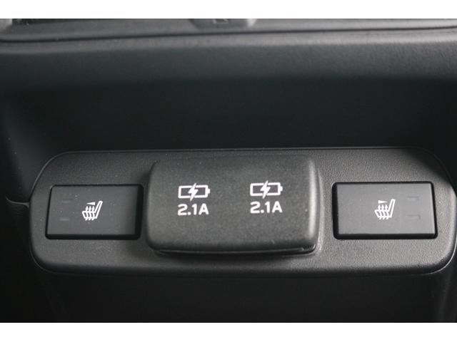 レヴォーグ ＳＴＩスポーツ　ＥＸ　禁煙車　スマートリアビューミラー　純正１１．６インチナビ　全席シートヒーター　アイサイトコアテクノロジー　前席パワーシート　ハンズフリーパワーバックドア　ブラックツートーン革シート　フルセグ　ＥＴＣ（69枚目）