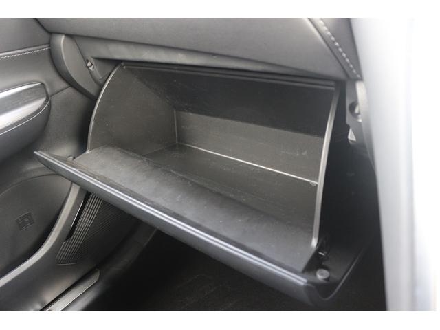 ハリアーハイブリッド Ｇ　ハーフレザー　フルセグ　バックカメラ　衝突軽減ブレーキ　レーダークルーズコントロール　ＬＥＤヘッドライト　電動リアゲート　パワーシート　デジタルインナーミラー　純正アルミホイール　スマートキー　ＥＴＣ（65枚目）