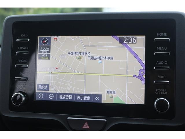 ヤリス ハイブリッドX 禁煙車 インテリジェントクリアランスソナー バックカメラ 純正ナビ セーフティセンス レーダークルーズ オートエアコン レーントレーシングアシスト ETC キーレス オートライト オートハイビーム(3枚目)