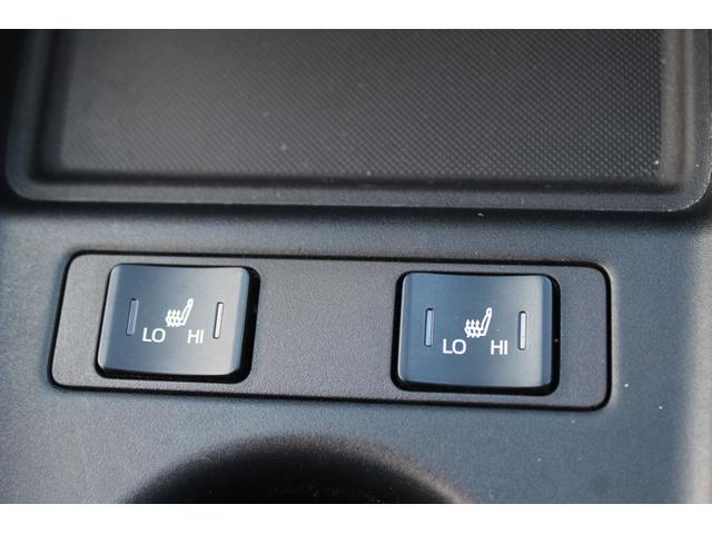 プリウス Sツーリングセレクション 禁煙車 黒革シート 純正ナビ フルセグTV 全周囲カメラ レーダークルーズ 衝突軽減 クリアランスソナー レーンキープ LEDヘッドライト シートヒーター Bluetooth オートライト ETC(6枚目)