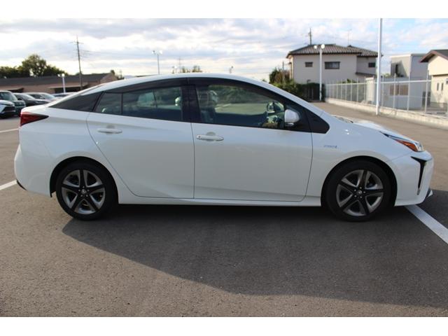 プリウス Sツーリングセレクション 禁煙車 黒革シート 純正ナビ フルセグTV 全周囲カメラ レーダークルーズ 衝突軽減 クリアランスソナー レーンキープ LEDヘッドライト シートヒーター Bluetooth オートライト ETC(9枚目)