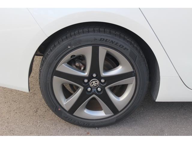 プリウス Sツーリングセレクション 禁煙車 黒革シート 純正ナビ フルセグTV 全周囲カメラ レーダークルーズ 衝突軽減 クリアランスソナー レーンキープ LEDヘッドライト シートヒーター Bluetooth オートライト ETC(31枚目)