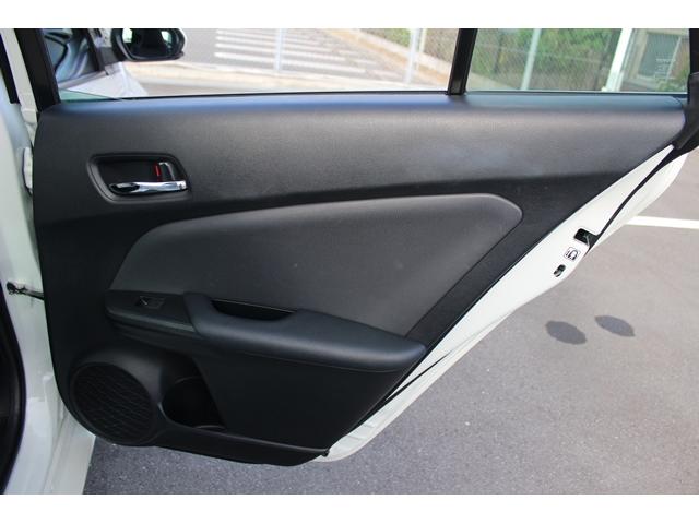プリウス Sツーリングセレクション 禁煙車 黒革シート 純正ナビ フルセグTV 全周囲カメラ レーダークルーズ 衝突軽減 クリアランスソナー レーンキープ LEDヘッドライト シートヒーター Bluetooth オートライト ETC(36枚目)