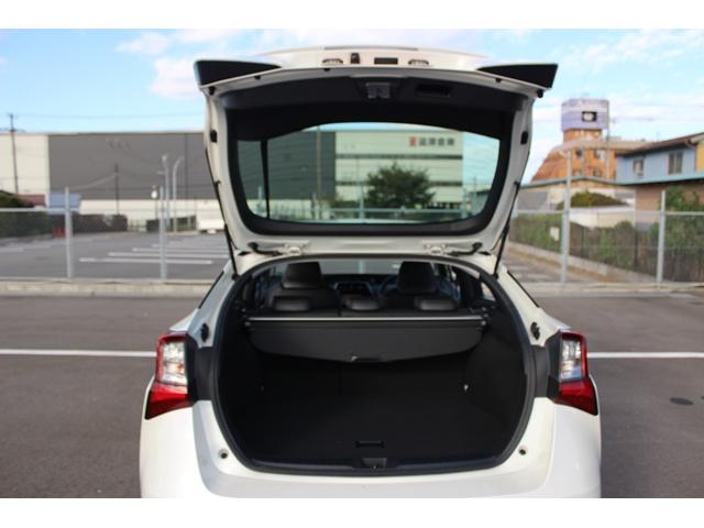 プリウス Sツーリングセレクション 禁煙車 黒革シート 純正ナビ フルセグTV 全周囲カメラ レーダークルーズ 衝突軽減 クリアランスソナー レーンキープ LEDヘッドライト シートヒーター Bluetooth オートライト ETC(38枚目)