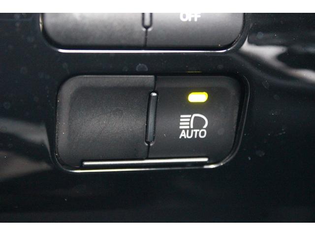 プリウス Sツーリングセレクション 禁煙車 黒革シート 純正ナビ フルセグTV 全周囲カメラ レーダークルーズ 衝突軽減 クリアランスソナー レーンキープ LEDヘッドライト シートヒーター Bluetooth オートライト ETC(60枚目)