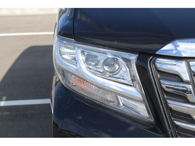 アルファード 2.5X 禁煙車 サンルーフ 後席モニター アルパイン11型ナビ フルセグTV バックカメラ 両側電動スライドドア 衝突軽減 ETC LEDヘッドライト オートライト 黒シートカバー 18インチアルミホイール(12枚目)