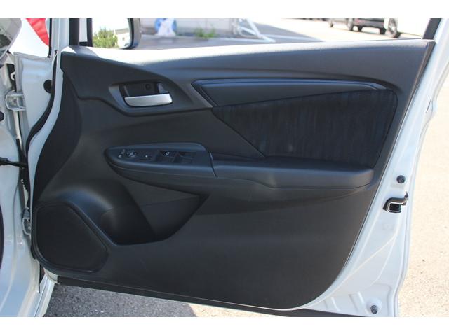 シャトル ハイブリッド ホンダセンシング 禁煙車 純正ナビ フルセグTV バックカメラ 衝突軽減 レーダークルーズコントロール ETC 電動格納ミラー プッシュスタート 路外逸脱抑制システム LEDヘッドライト Bluetooth接続(28枚目)