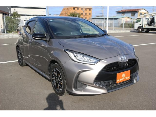 ヤリス Ｚ　禁煙車　６ＭＴ　純正ディスプレイオーディオ　衝突軽減ブレーキ　シートヒーター　レーダークルーズコントロール　純正１６ＡＷ　ＥＴＣ　電動格納ドアミラー　Ｂｌｕｅｔｏｏｔｈ接続　プッシュスタート（9枚目）