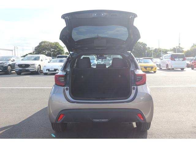 ヤリス Ｚ　禁煙車　６ＭＴ　純正ディスプレイオーディオ　衝突軽減ブレーキ　シートヒーター　レーダークルーズコントロール　純正１６ＡＷ　ＥＴＣ　電動格納ドアミラー　Ｂｌｕｅｔｏｏｔｈ接続　プッシュスタート（30枚目）