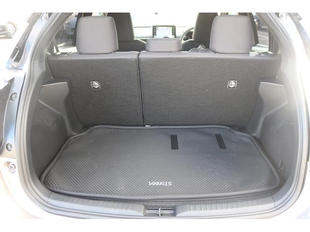 ヤリス Ｚ　禁煙車　６ＭＴ　純正ディスプレイオーディオ　衝突軽減ブレーキ　シートヒーター　レーダークルーズコントロール　純正１６ＡＷ　ＥＴＣ　電動格納ドアミラー　Ｂｌｕｅｔｏｏｔｈ接続　プッシュスタート（31枚目）