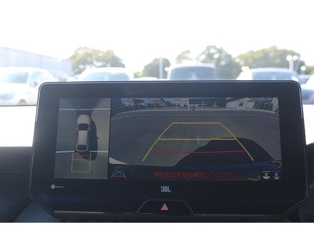 ハリアーハイブリッド Ｚ　レザーパッケージ　禁煙車　調光パノラマルーフ　ＪＢＬサウンド　黒革シート　純正１２．３型ナビ　フルセグＴＶ　全方位カメラ　シートクーラー・シートヒーター　ステアリングヒーター　デジタルミラー　　衝突軽減　電動リアゲート（5枚目）