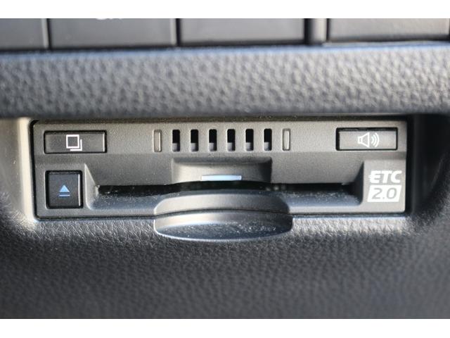 ハリアーハイブリッド Ｚ　レザーパッケージ　禁煙車　調光パノラマルーフ　ＪＢＬサウンド　黒革シート　純正１２．３型ナビ　フルセグＴＶ　全方位カメラ　シートクーラー・シートヒーター　ステアリングヒーター　デジタルミラー　　衝突軽減　電動リアゲート（7枚目）