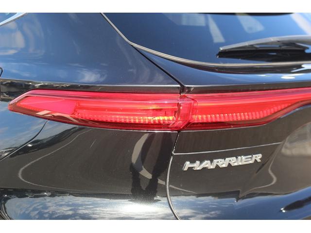 ハリアーハイブリッド Ｚ　レザーパッケージ　禁煙車　調光パノラマルーフ　ＪＢＬサウンド　黒革シート　純正１２．３型ナビ　フルセグＴＶ　全方位カメラ　シートクーラー・シートヒーター　ステアリングヒーター　デジタルミラー　　衝突軽減　電動リアゲート（24枚目）