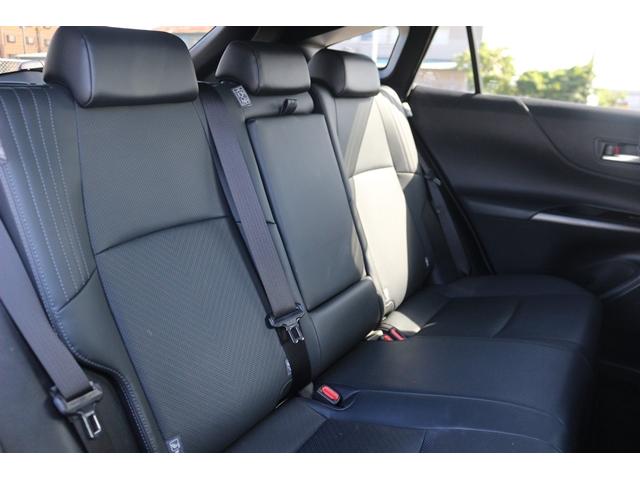 ハリアーハイブリッド Ｚ　レザーパッケージ　禁煙車　調光パノラマルーフ　ＪＢＬサウンド　黒革シート　純正１２．３型ナビ　フルセグＴＶ　全方位カメラ　シートクーラー・シートヒーター　ステアリングヒーター　デジタルミラー　　衝突軽減　電動リアゲート（40枚目）