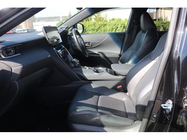 ハリアーハイブリッド Ｚ　レザーパッケージ　禁煙車　調光パノラマルーフ　ＪＢＬサウンド　黒革シート　純正１２．３型ナビ　フルセグＴＶ　全方位カメラ　シートクーラー・シートヒーター　ステアリングヒーター　デジタルミラー　　衝突軽減　電動リアゲート（43枚目）