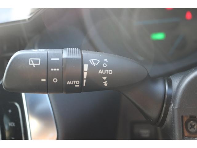 ハリアーハイブリッド Ｚ　レザーパッケージ　禁煙車　調光パノラマルーフ　ＪＢＬサウンド　黒革シート　純正１２．３型ナビ　フルセグＴＶ　全方位カメラ　シートクーラー・シートヒーター　ステアリングヒーター　デジタルミラー　　衝突軽減　電動リアゲート（52枚目）