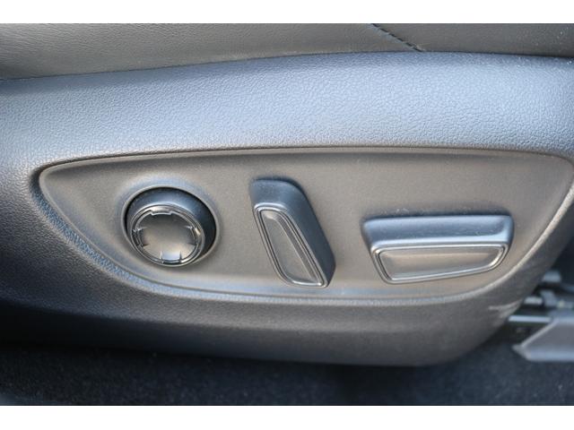 ハリアーハイブリッド Ｚ　レザーパッケージ　禁煙車　調光パノラマルーフ　ＪＢＬサウンド　黒革シート　純正１２．３型ナビ　フルセグＴＶ　全方位カメラ　シートクーラー・シートヒーター　ステアリングヒーター　デジタルミラー　　衝突軽減　電動リアゲート（58枚目）