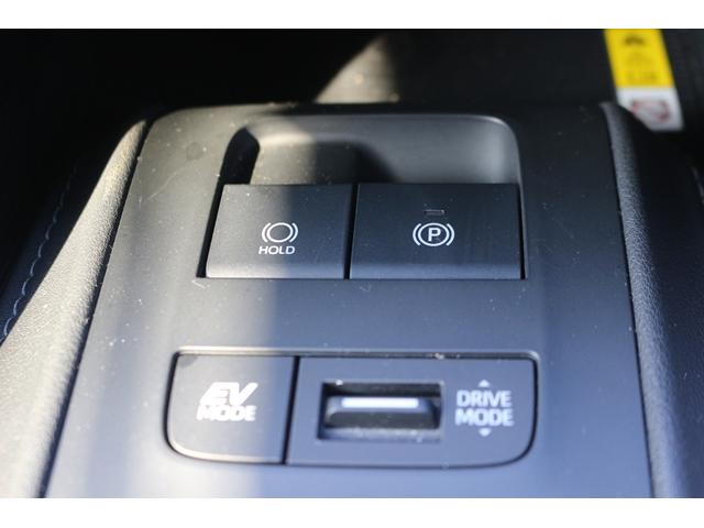 ハリアーハイブリッド Ｚ　レザーパッケージ　禁煙車　調光パノラマルーフ　ＪＢＬサウンド　黒革シート　純正１２．３型ナビ　フルセグＴＶ　全方位カメラ　シートクーラー・シートヒーター　ステアリングヒーター　デジタルミラー　　衝突軽減　電動リアゲート（61枚目）