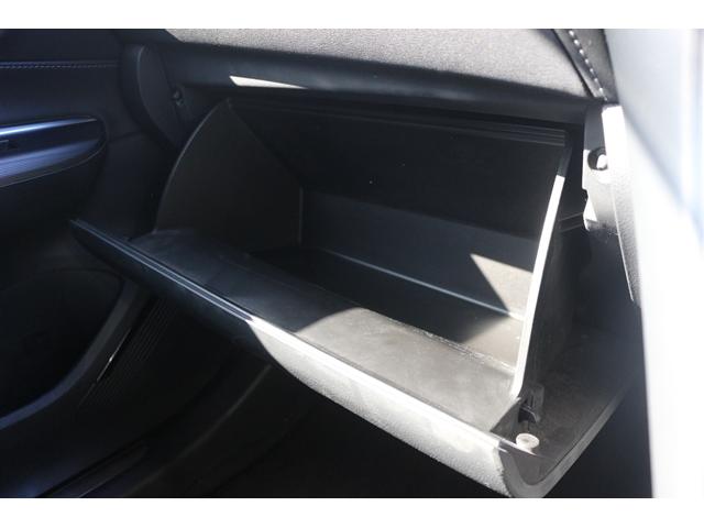 ハリアーハイブリッド Ｚ　レザーパッケージ　禁煙車　調光パノラマルーフ　ＪＢＬサウンド　黒革シート　純正１２．３型ナビ　フルセグＴＶ　全方位カメラ　シートクーラー・シートヒーター　ステアリングヒーター　デジタルミラー　　衝突軽減　電動リアゲート（66枚目）