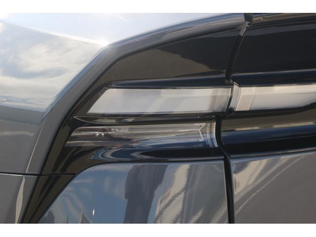 プリウス Ｚ　禁煙車　パノラマルーフ　黒革シート　純正１２．３型ナビ　全方位カメラ　フルセグＴＶ　レーダークルーズコントロール　シートクーラー　シートヒーター　デジタルミラー　　ＥＴＣ２．０　トヨタセーフティセンス（22枚目）