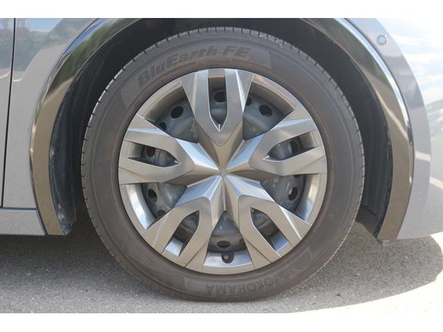 プリウス Ｚ　禁煙車　パノラマルーフ　黒革シート　純正１２．３型ナビ　全方位カメラ　フルセグＴＶ　レーダークルーズコントロール　シートクーラー　シートヒーター　デジタルミラー　　ＥＴＣ２．０　トヨタセーフティセンス（25枚目）