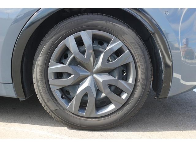 プリウス Ｚ　禁煙車　パノラマルーフ　黒革シート　純正１２．３型ナビ　全方位カメラ　フルセグＴＶ　レーダークルーズコントロール　シートクーラー　シートヒーター　デジタルミラー　　ＥＴＣ２．０　トヨタセーフティセンス（27枚目）