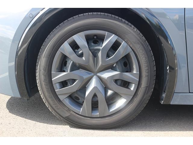 プリウス Ｚ　禁煙車　パノラマルーフ　黒革シート　純正１２．３型ナビ　全方位カメラ　フルセグＴＶ　レーダークルーズコントロール　シートクーラー　シートヒーター　デジタルミラー　　ＥＴＣ２．０　トヨタセーフティセンス（28枚目）