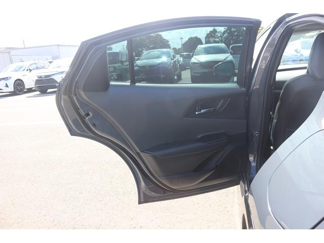 プリウス Ｚ　禁煙車　パノラマルーフ　黒革シート　純正１２．３型ナビ　全方位カメラ　フルセグＴＶ　レーダークルーズコントロール　シートクーラー　シートヒーター　デジタルミラー　　ＥＴＣ２．０　トヨタセーフティセンス（33枚目）