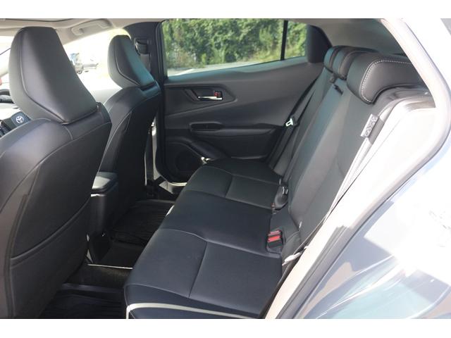 プリウス Ｚ　禁煙車　パノラマルーフ　黒革シート　純正１２．３型ナビ　全方位カメラ　フルセグＴＶ　レーダークルーズコントロール　シートクーラー　シートヒーター　デジタルミラー　　ＥＴＣ２．０　トヨタセーフティセンス（39枚目）