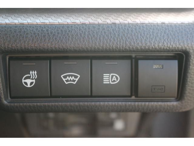 プリウス Ｚ　禁煙車　パノラマルーフ　黒革シート　純正１２．３型ナビ　全方位カメラ　フルセグＴＶ　レーダークルーズコントロール　シートクーラー　シートヒーター　デジタルミラー　　ＥＴＣ２．０　トヨタセーフティセンス（51枚目）