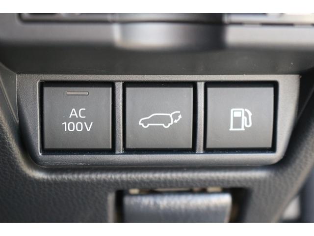 プリウス Ｚ　禁煙車　パノラマルーフ　黒革シート　純正１２．３型ナビ　全方位カメラ　フルセグＴＶ　レーダークルーズコントロール　シートクーラー　シートヒーター　デジタルミラー　　ＥＴＣ２．０　トヨタセーフティセンス（52枚目）