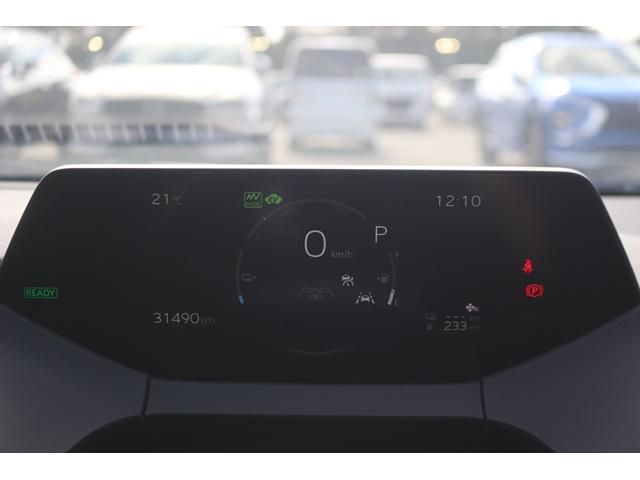 プリウス Ｚ　禁煙車　パノラマルーフ　黒革シート　純正１２．３型ナビ　全方位カメラ　フルセグＴＶ　レーダークルーズコントロール　シートクーラー　シートヒーター　デジタルミラー　　ＥＴＣ２．０　トヨタセーフティセンス（54枚目）