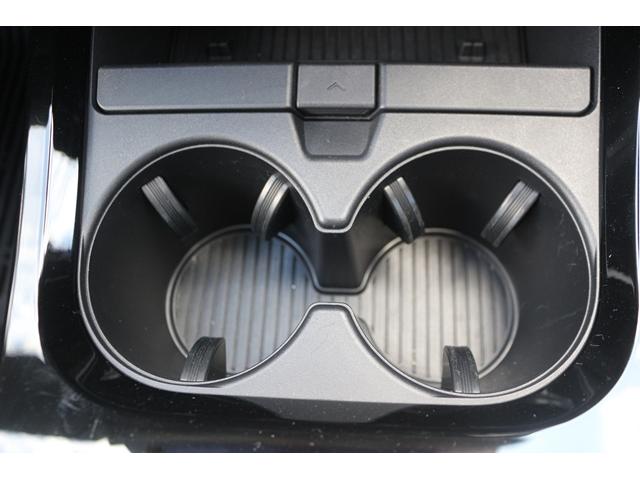 プリウス Ｚ　禁煙車　パノラマルーフ　黒革シート　純正１２．３型ナビ　全方位カメラ　フルセグＴＶ　レーダークルーズコントロール　シートクーラー　シートヒーター　デジタルミラー　　ＥＴＣ２．０　トヨタセーフティセンス（62枚目）