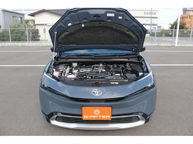 プリウス Ｚ　禁煙車　パノラマルーフ　黒革シート　純正１２．３型ナビ　全方位カメラ　フルセグＴＶ　レーダークルーズコントロール　シートクーラー　シートヒーター　デジタルミラー　　ＥＴＣ２．０　トヨタセーフティセンス（68枚目）