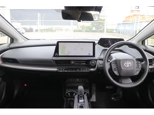 プリウス Ｚ　禁煙車　パノラマルーフ　モデリスタエアロ　トヨタセーフティセンス　純正１２．３型ナビ　フルセグ　バックカメラ　電動Ｒゲート　黒革シート　レーダークルーズ　衝突軽減　ＥＴＣ　パワーシート　シートヒーター（51枚目）