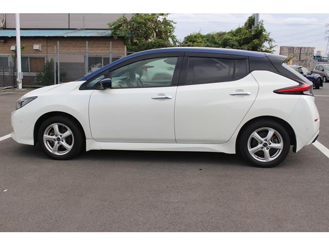 リーフ G 禁煙車 ツートンカラー 純正ナビ 全周囲カメラ フルセグTV プロパイロット 衝突軽減ブレーキ レーダークルーズ シートヒーター 社外アルミホイール LEDライト ETC Bluetooth接続(14枚目)