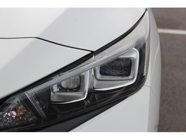 リーフ G 禁煙車 ツートンカラー 純正ナビ 全周囲カメラ フルセグTV プロパイロット 衝突軽減ブレーキ レーダークルーズ シートヒーター 社外アルミホイール LEDライト ETC Bluetooth接続(19枚目)