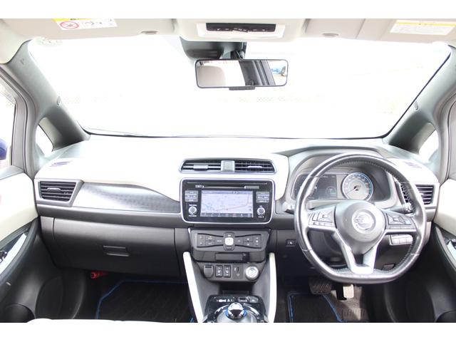 リーフ G 禁煙車 ツートンカラー 純正ナビ 全周囲カメラ フルセグTV プロパイロット 衝突軽減ブレーキ レーダークルーズ シートヒーター 社外アルミホイール LEDライト ETC Bluetooth接続(42枚目)