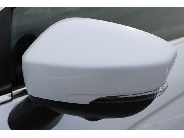 エクリプスクロスPHEV P 禁煙車 純正8型ナビ フルセグTV 全周囲カメラ 衝突軽減 レーダクルーズ シートヒーター ハーフレザーシート LEDヘッドライト パワーシート 純正18AW スマートキー アイドリングストップ(14枚目)